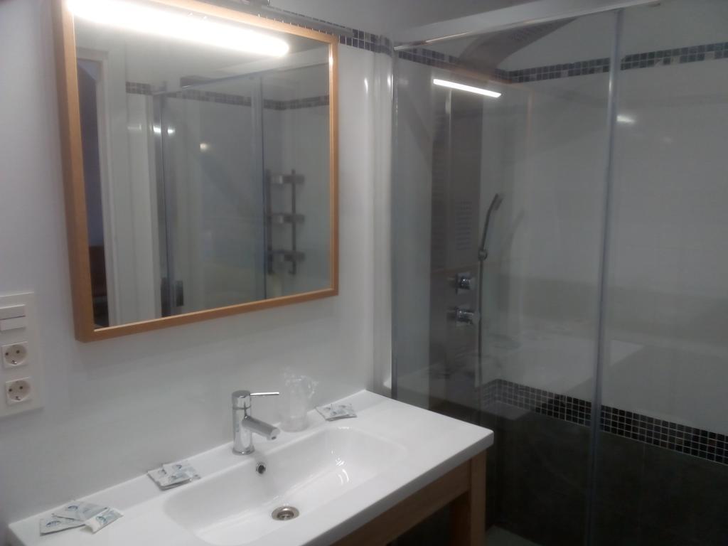 Hotel Ria De Bilbao Kültér fotó