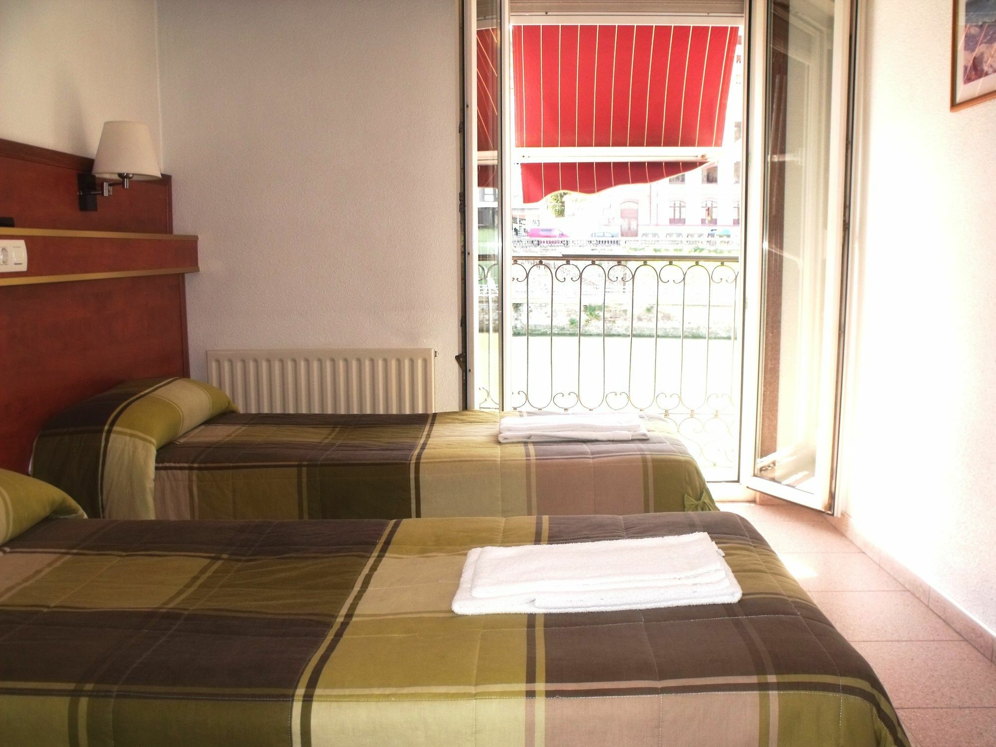 Hotel Ria De Bilbao Kültér fotó